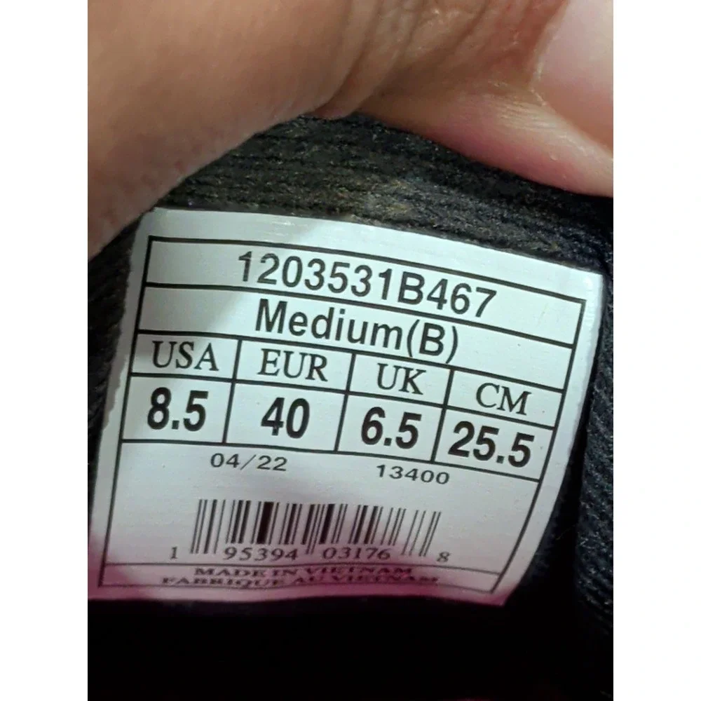 Brooks Adrenaline GTS 22 Womens Size 8.5 Running Shoes Blue/purple/nightlife